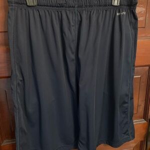 Nike Black Athletic Shorts Moisture-Wicking Performance